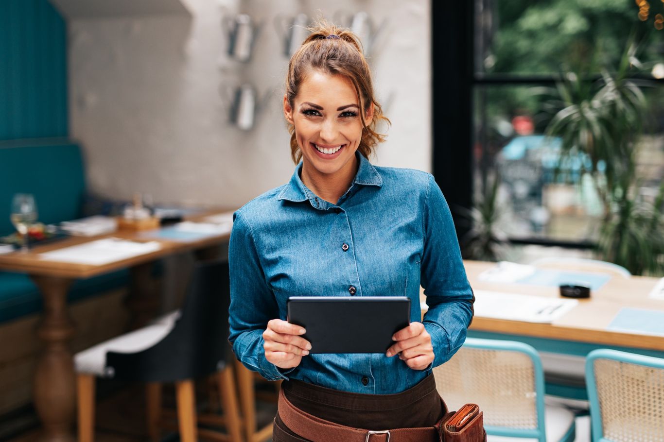 Implementación de tecnología en restaurantes para mejorar la gestión, automatizar procesos y aumentar la eficiencia